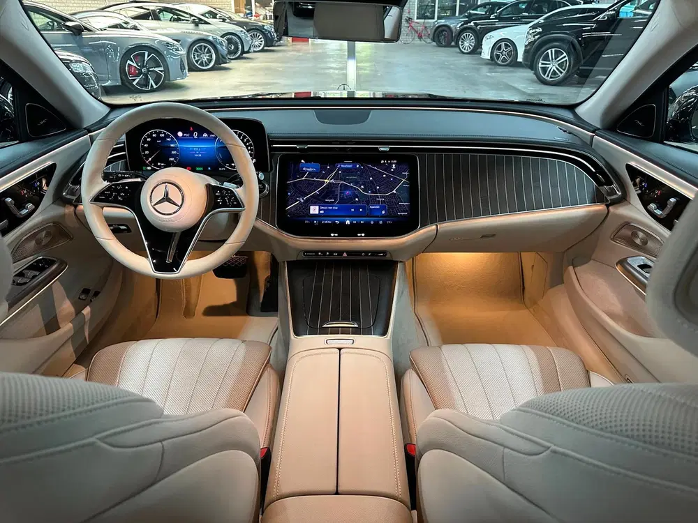 Mercedes-Benz E-Klasse e Exclusive Line uit 2024, foto 3
