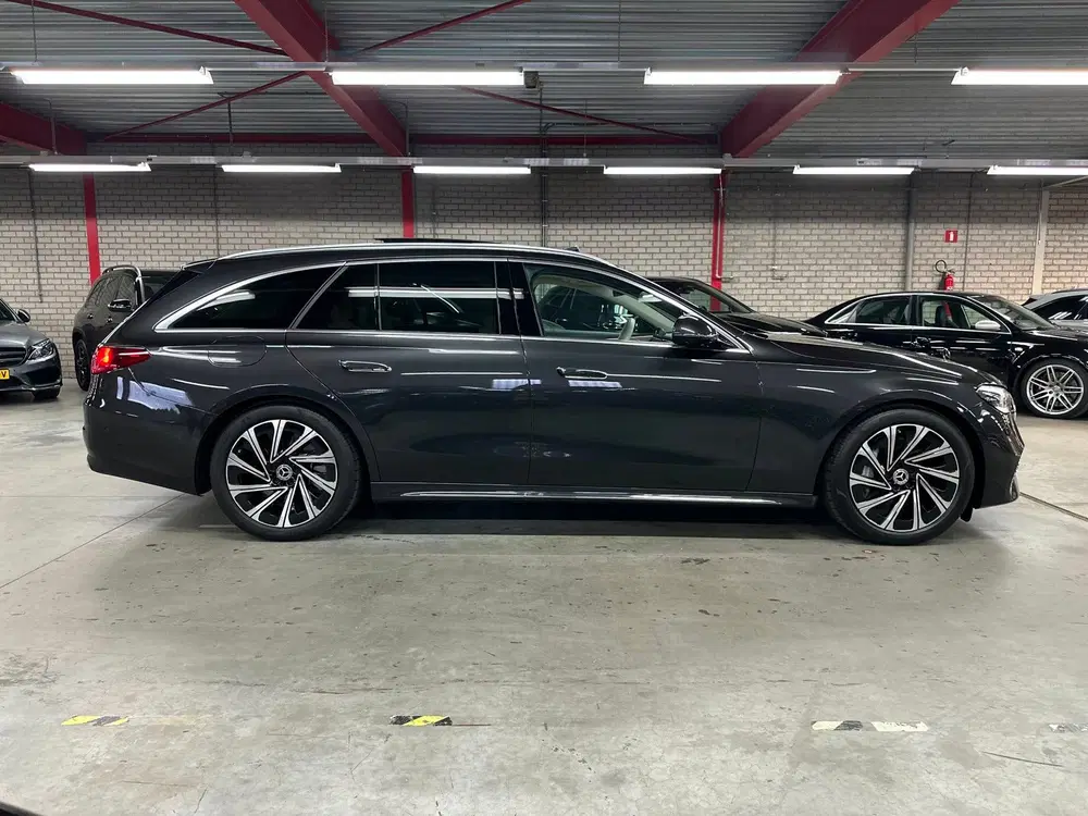 Mercedes-Benz E-Klasse e Exclusive Line uit 2024, foto 6