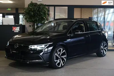 Volkswagen Golf 1.5 eTSI DSG Pano Trek IQ Led Pdc Acc Alca uit 2020