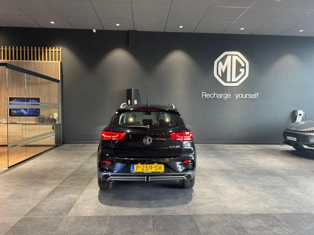 MG ZS Standard Range Luxury 50 kWh uit 2022, foto 4