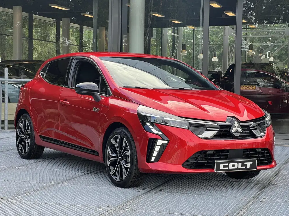 Mitsubishi Colt 1.6 HEV Intense+ Afneembare trekhaak uit 2026, foto 5