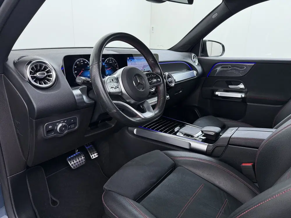 Mercedes-Benz GLB 200 AMG Line uit 2021, foto 14