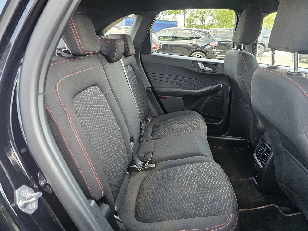 Ford Kuga 2.5 FHEV ST-Line uit 2025, foto 10