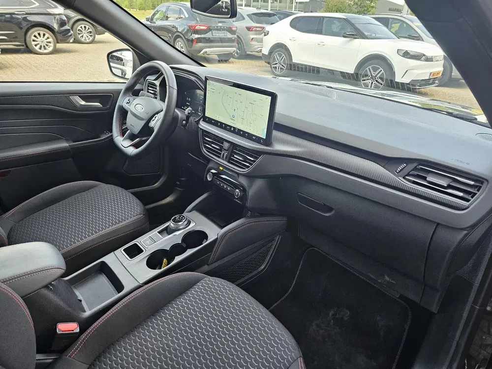 Ford Kuga 2.5 FHEV ST-Line uit 2025, foto 8