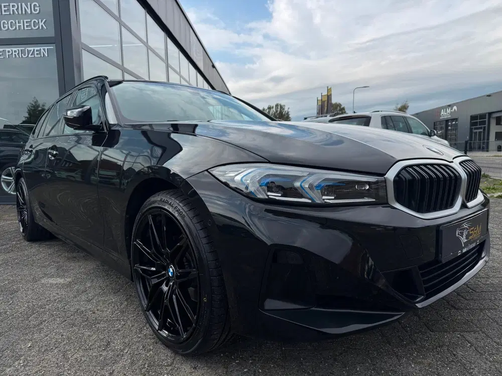 BMW 3-serie 318i CarPlay uit 2024, foto 13