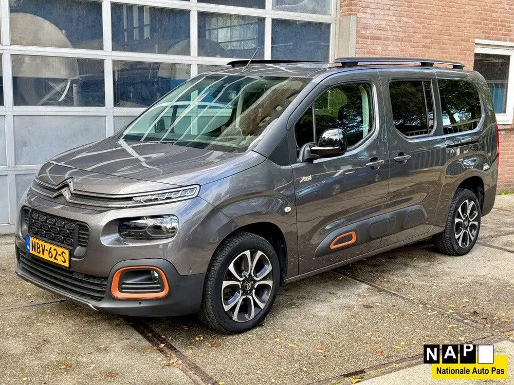Citroën Berlingo Citroen Berlingo XL 1.2 130PK Shine XTR 7p uit 2020