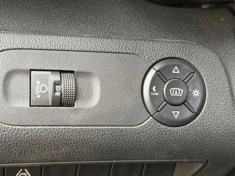 Citroën Berlingo Citroen Berlingo XL 1.2 130PK Shine XTR 7p uit 2020, foto 12