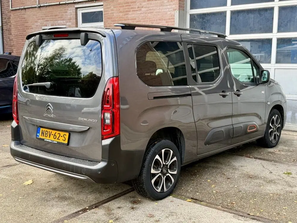 Citroën Berlingo Citroen Berlingo XL 1.2 130PK Shine XTR 7p uit 2020, foto 2