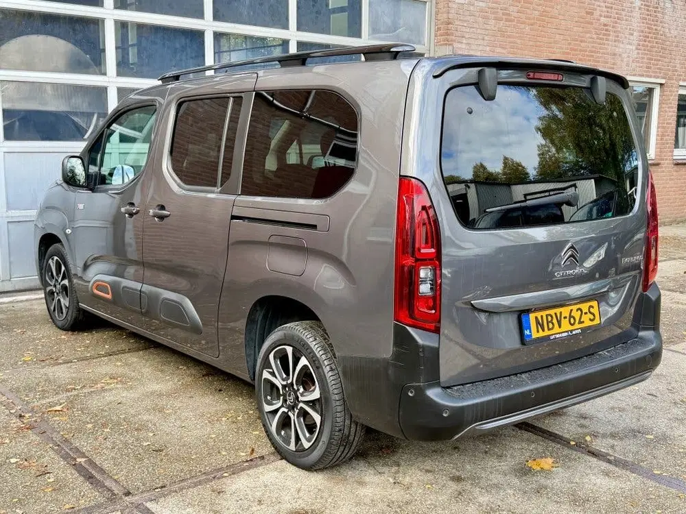 Citroën Berlingo Citroen Berlingo XL 1.2 130PK Shine XTR 7p uit 2020, foto 5