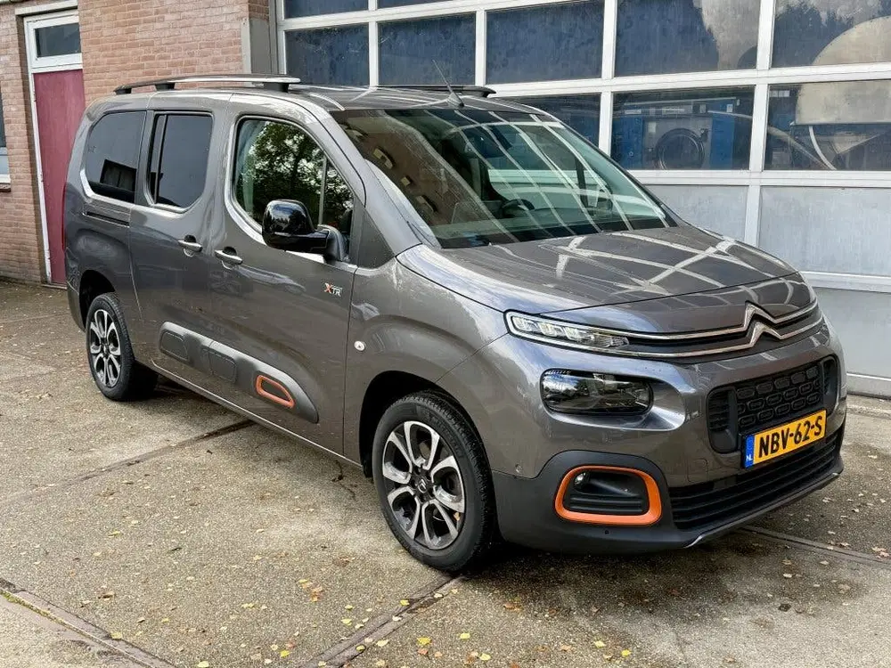 Citroën Berlingo Citroen Berlingo XL 1.2 130PK Shine XTR 7p uit 2020, foto 6