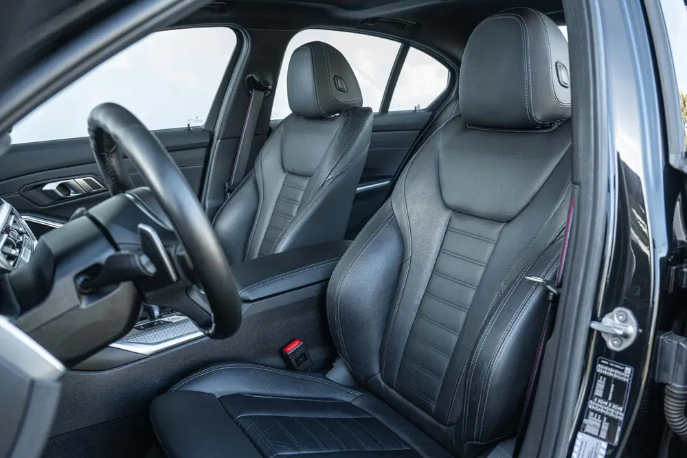 BMW 3-serie 318i High Executive M Sport Automaat uit 2021, foto 4