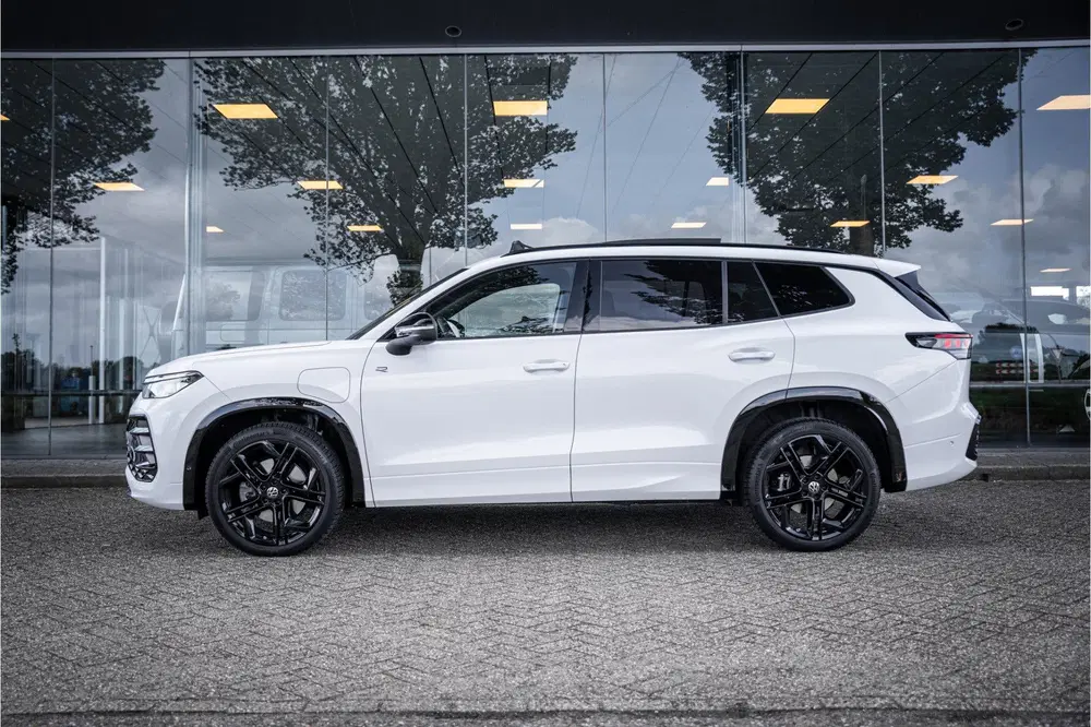 Volkswagen Tayron eHybrid R-Line Edition * Leder * Panodak * uit 2026, foto 3