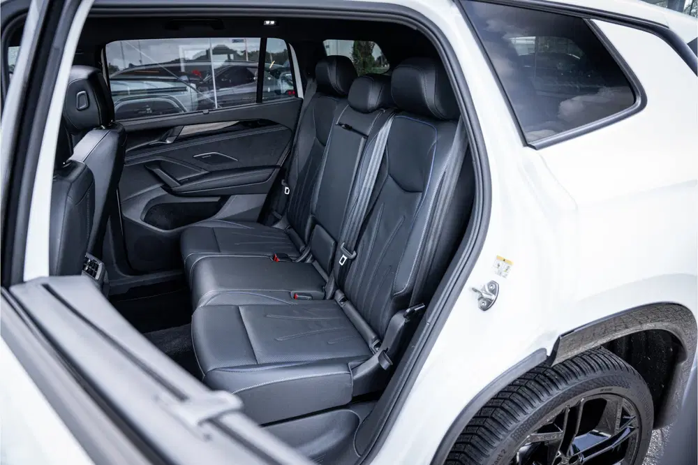 Volkswagen Tayron eHybrid R-Line Edition * Leder * Panodak * uit 2026, foto 8