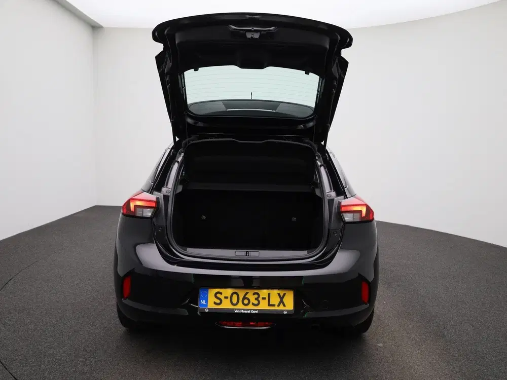 Opel Corsa 1.2 Edition uit 2023, foto 11