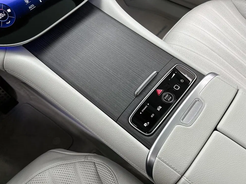 Mercedes-Benz EQE SUV 500 4Matic AMG Line 91 kWh uit 2024, foto 12