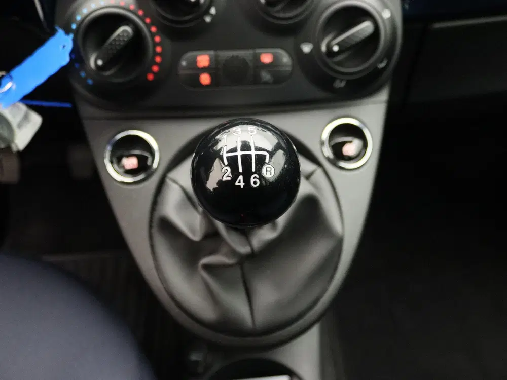 Fiat 500 1.0 Hybrid Club uit 2022, foto 11