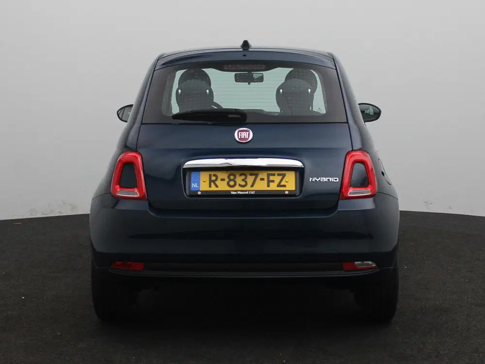 Fiat 500 1.0 Hybrid Club uit 2022, foto 5