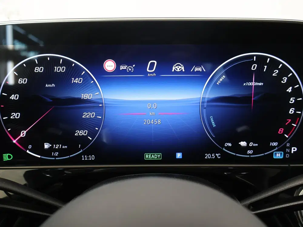 Mercedes-Benz E-Klasse 300 e AMG Line uit 2024, foto 12