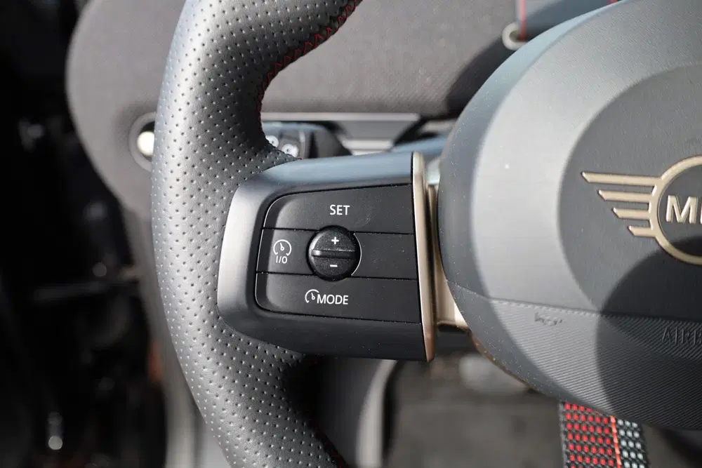 Mini Aceman John Cooper Works uit 2025, foto 9