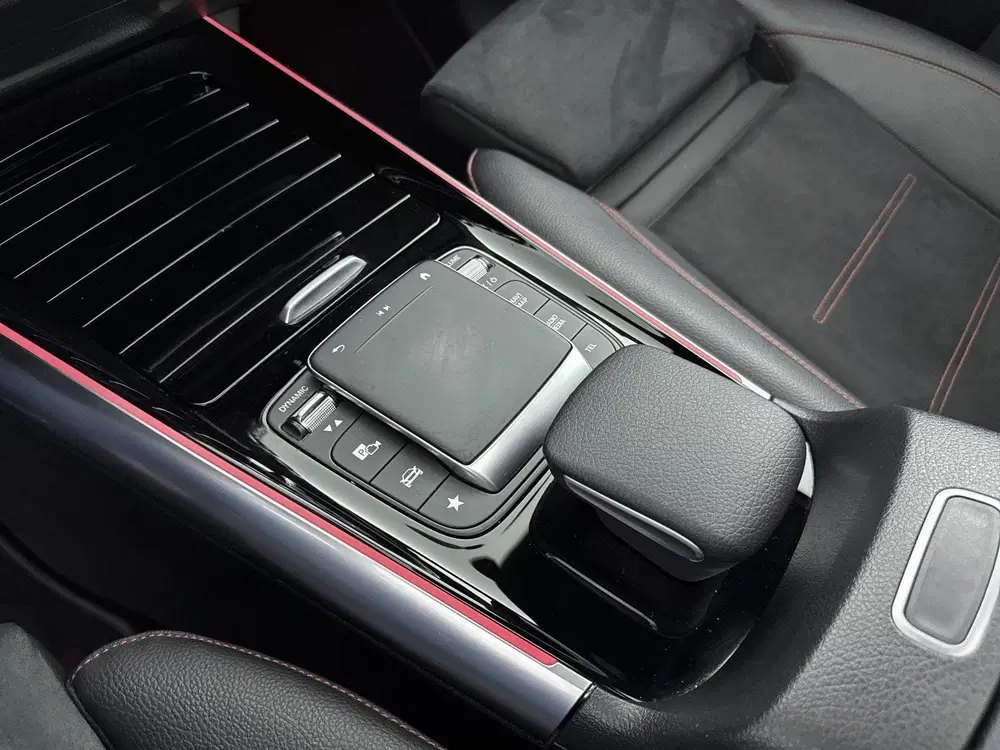 Mercedes-Benz EQA 250 AMG Line 67 kWh uit 2021, foto 14