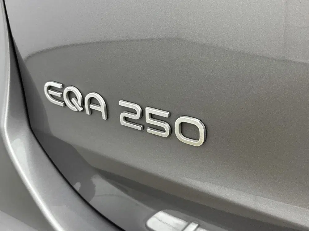 Mercedes-Benz EQA 250 AMG Line 67 kWh uit 2021, foto 15