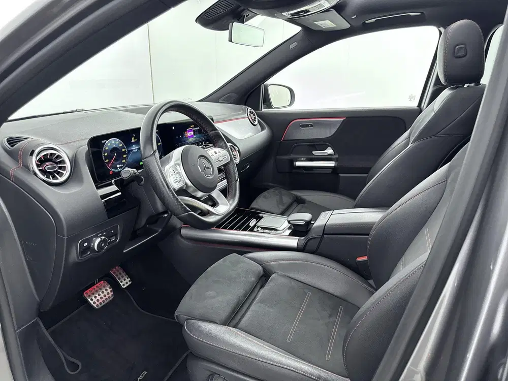 Mercedes-Benz EQA 250 AMG Line 67 kWh uit 2021, foto 9