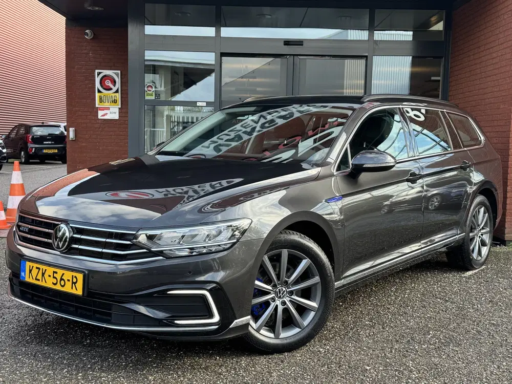 Volkswagen Passat 1.4 TSI PHEV GTE Business 94 uit 2022, foto 2