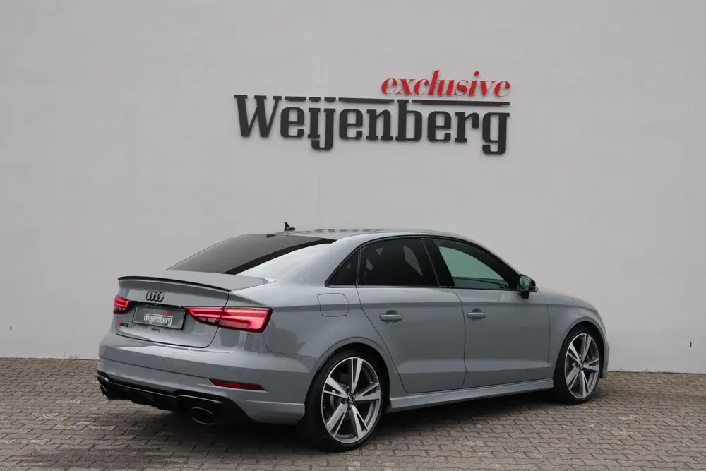 Audi RS3 2.5 TFSI Quattro B&O Virtual RS Sportstoe uit 2019, foto 2