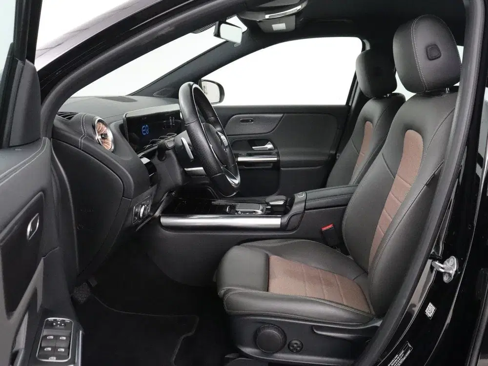 Mercedes-Benz EQA 250 Business Solution Luxury 67 kWh uit 2021, foto 4