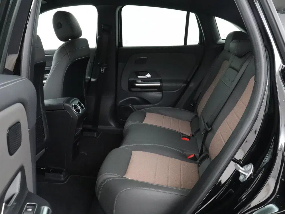 Mercedes-Benz EQA 250 Business Solution Luxury 67 kWh uit 2021, foto 6