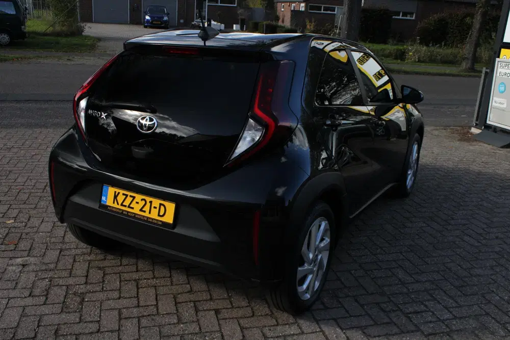 Toyota Aygo X 1.0 Carplay uit 2023, foto 3
