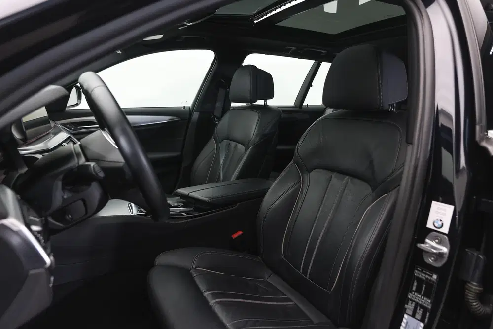 BMW 5-serie 520i High Executive M Sport Automaat uit 2019, foto 12