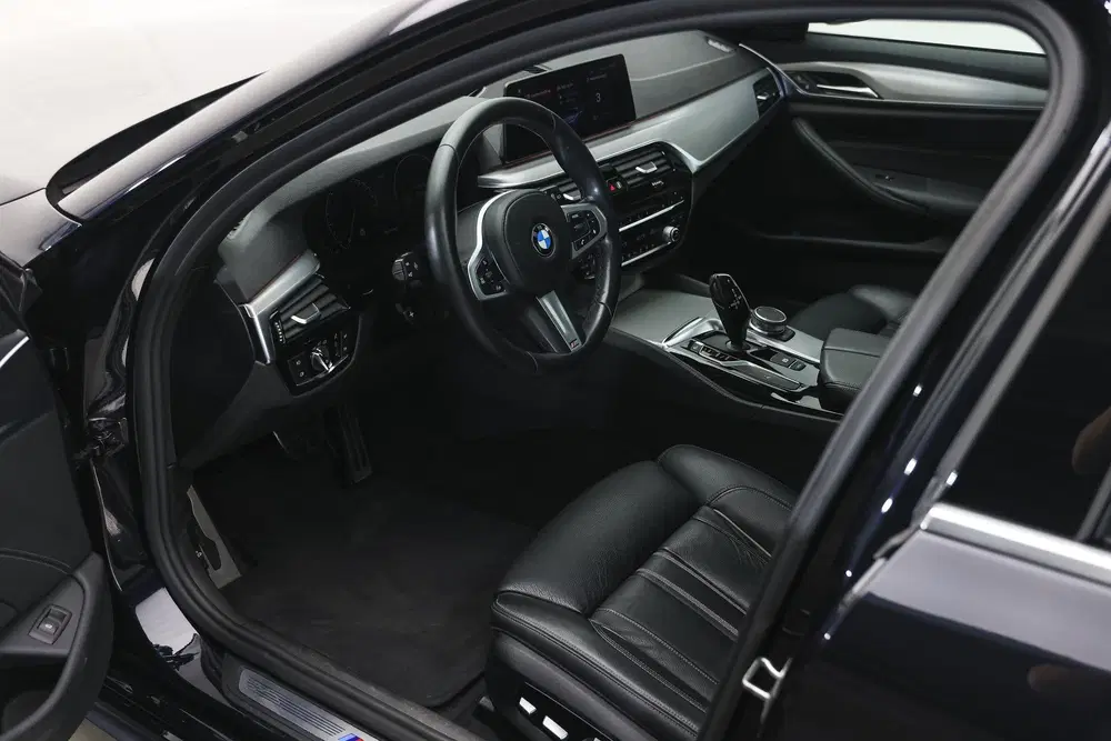 BMW 5-serie 520i High Executive M Sport Automaat uit 2019, foto 9