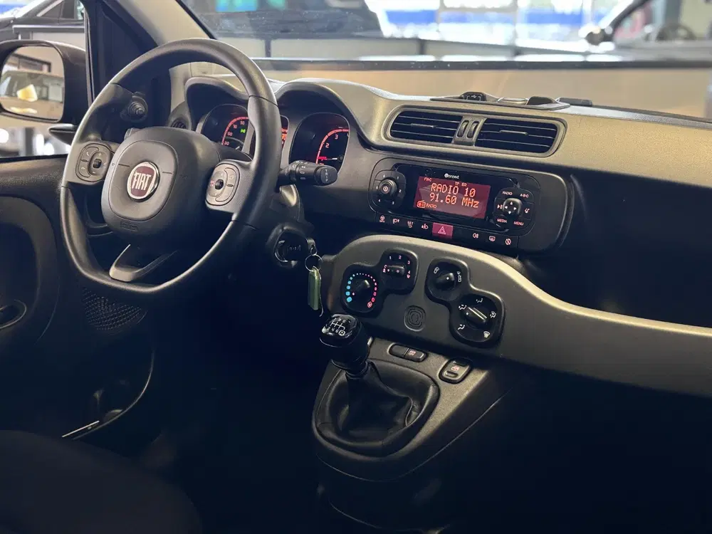 Fiat Panda 1.0 Hybrid Cross uit 2021, foto 12