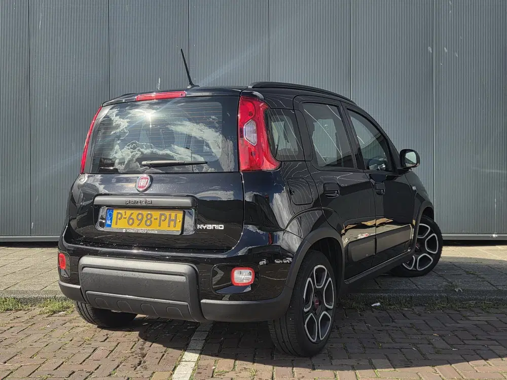 Fiat Panda 1.0 Hybrid Cross uit 2021, foto 3