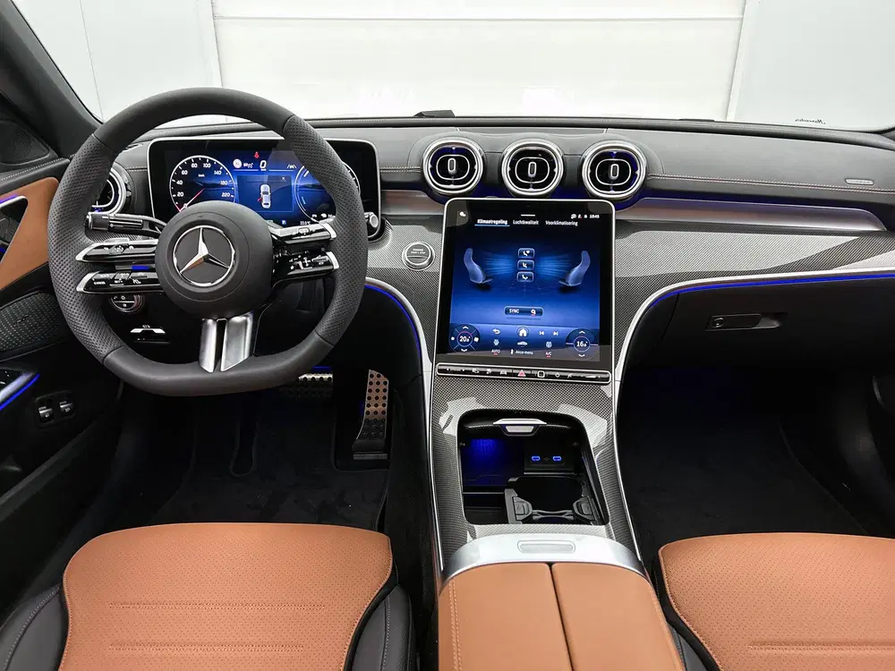 Mercedes-Benz C-Klasse 300 e 140 Years Edition uit 2026, foto 4