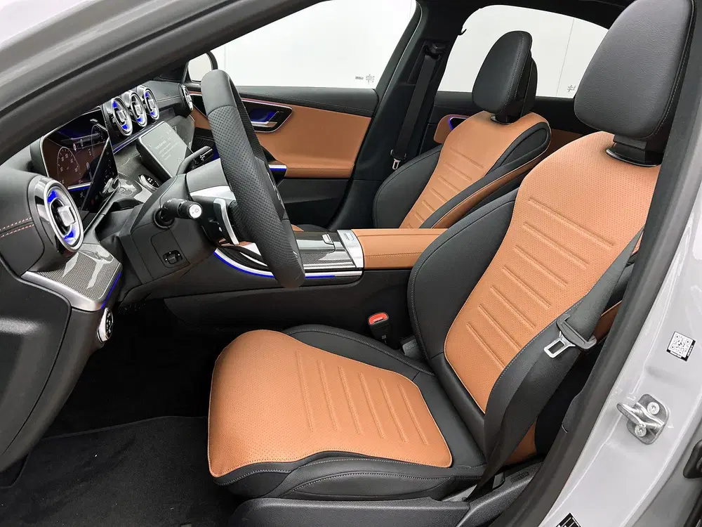 Mercedes-Benz C-Klasse 300 e 140 Years Edition uit 2026, foto 5