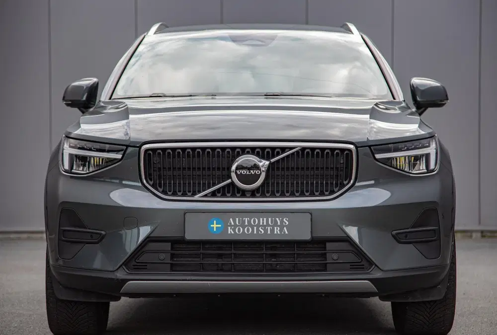 Volvo XC40 2.0 B3 Core MY2026 uit 2025, foto 4