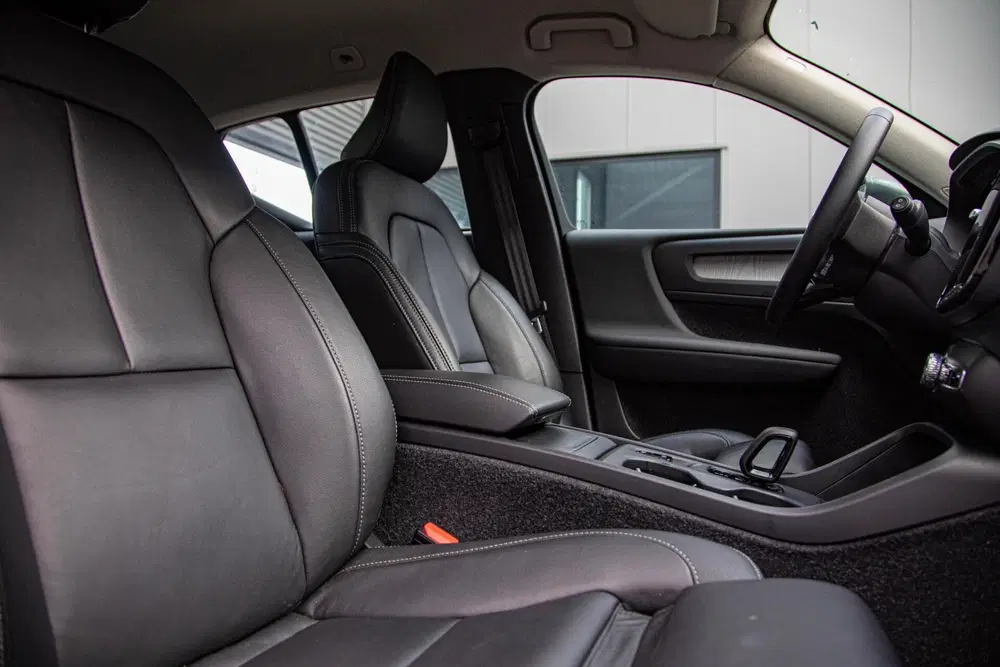 Volvo XC40 2.0 B3 Core MY2026 uit 2025, foto 6