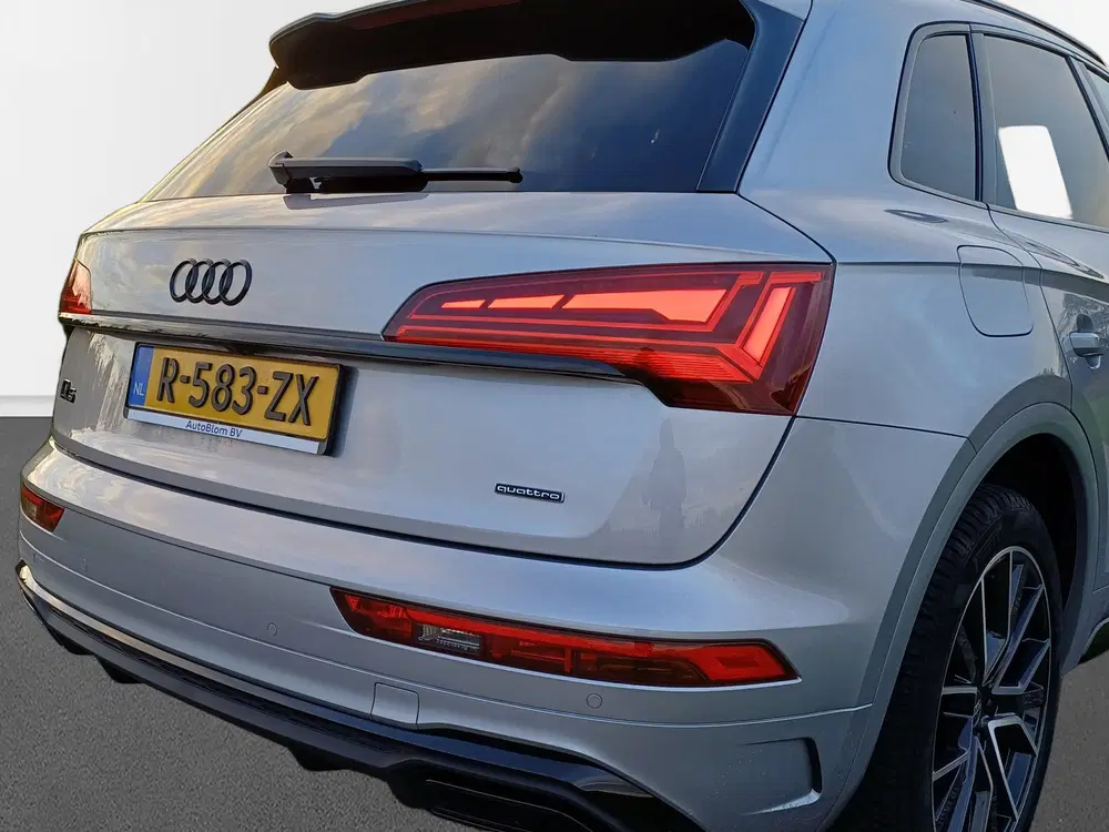 Audi Q5 40 TFSI S edition uit 2023, foto 14