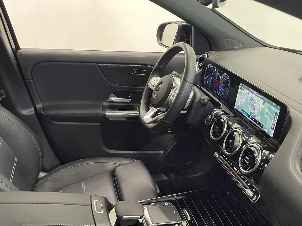 Mercedes-Benz GLA 250 e AMG Line PHEV Automaat Panora uit 2022, foto 15