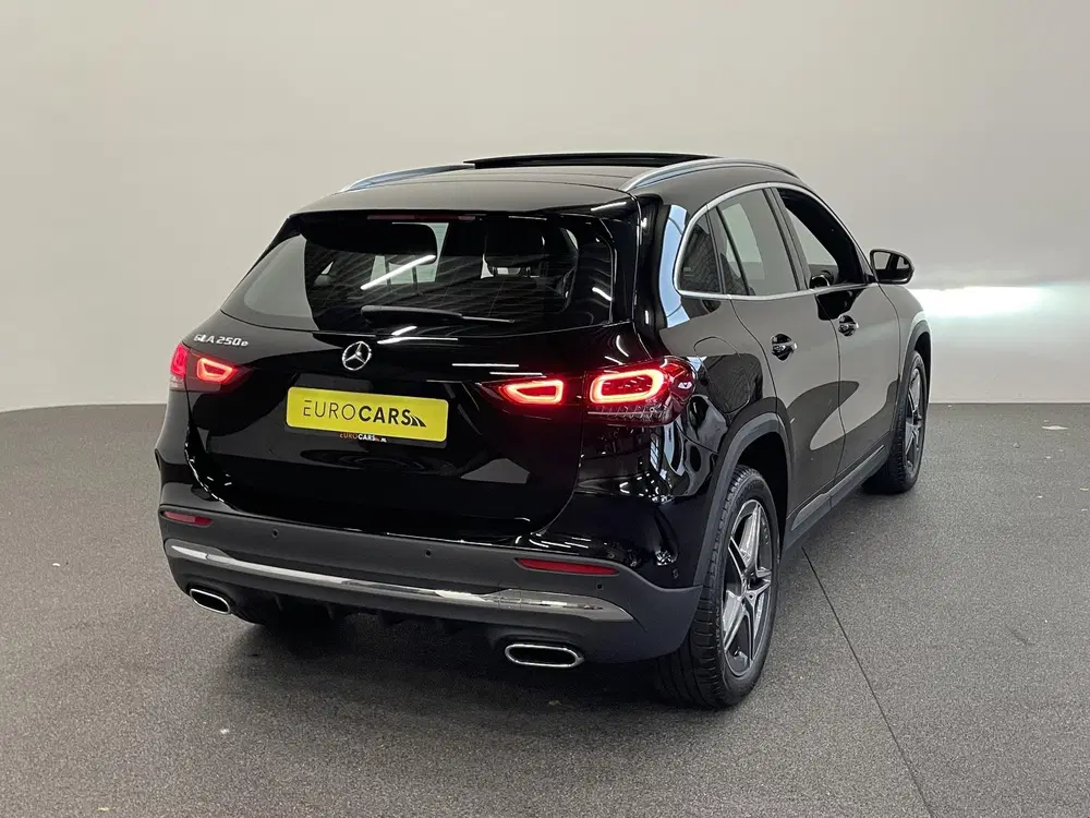 Mercedes-Benz GLA 250 e AMG Line PHEV Automaat Panora uit 2022, foto 8