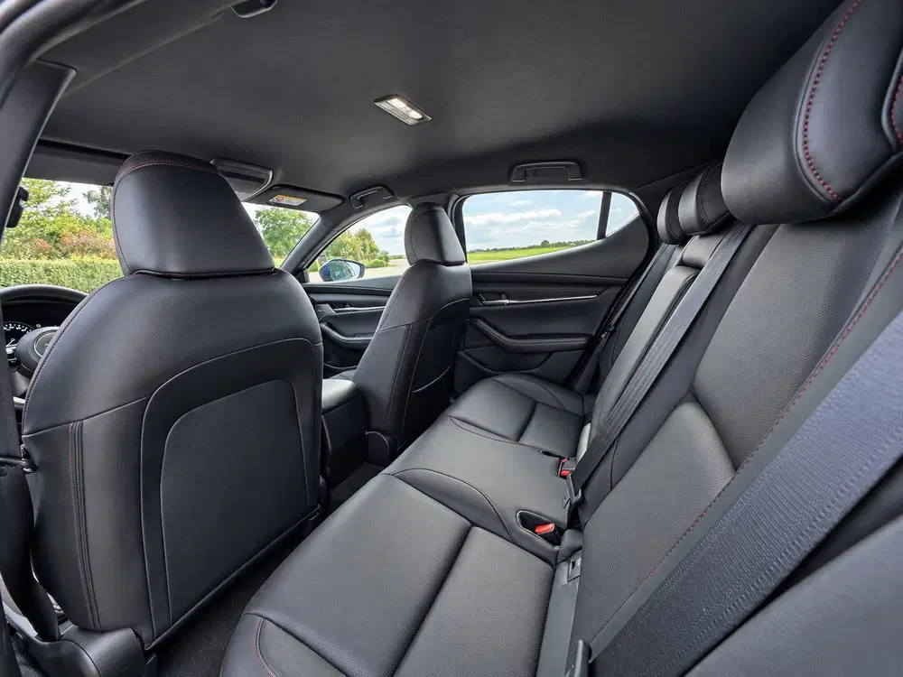Mazda 3 2.5 e-SkyActiv-G M Hybrid 140 Takumi uit 2025, foto 10