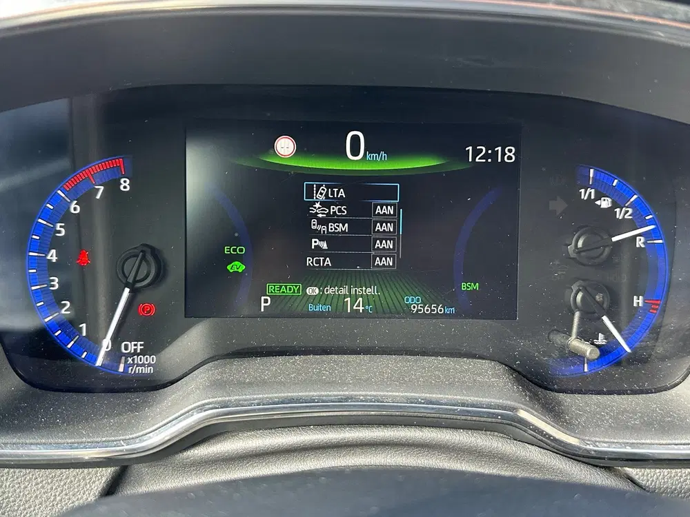 Toyota Corolla 2.0 Hybrid Dynamic uit 2021, foto 13