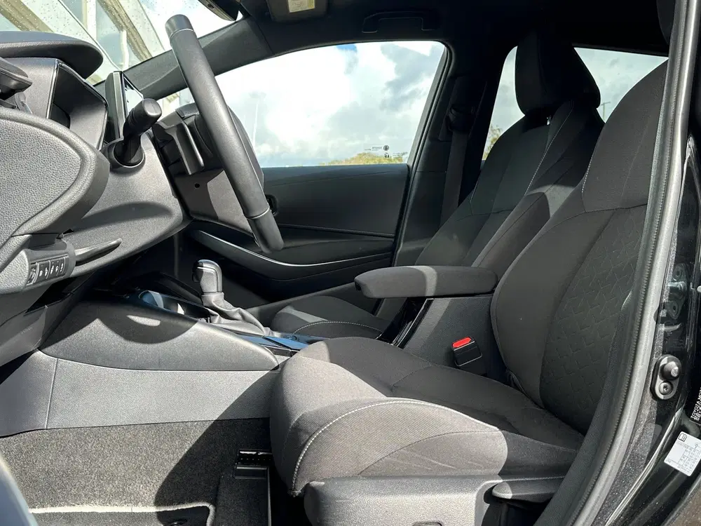 Toyota Corolla 2.0 Hybrid Dynamic uit 2021, foto 6