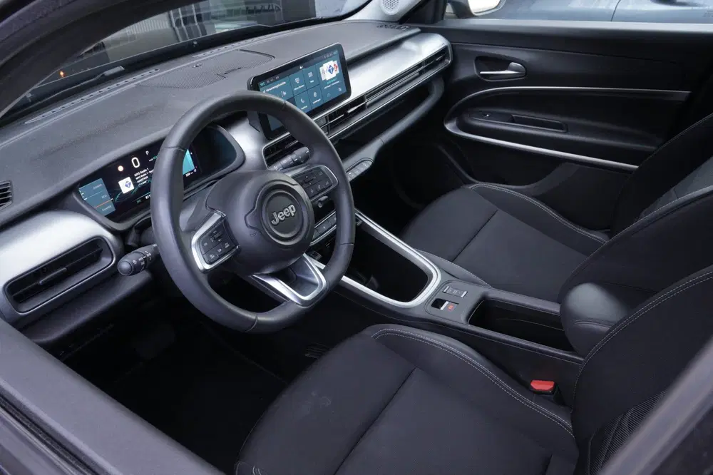 Jeep Avenger Summit 54 kWh Keyless uit 2024, foto 7