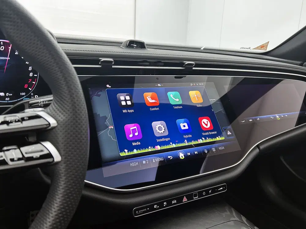 Mercedes-Benz E-Klasse 300 e Sport Edition uit 2025, foto 10