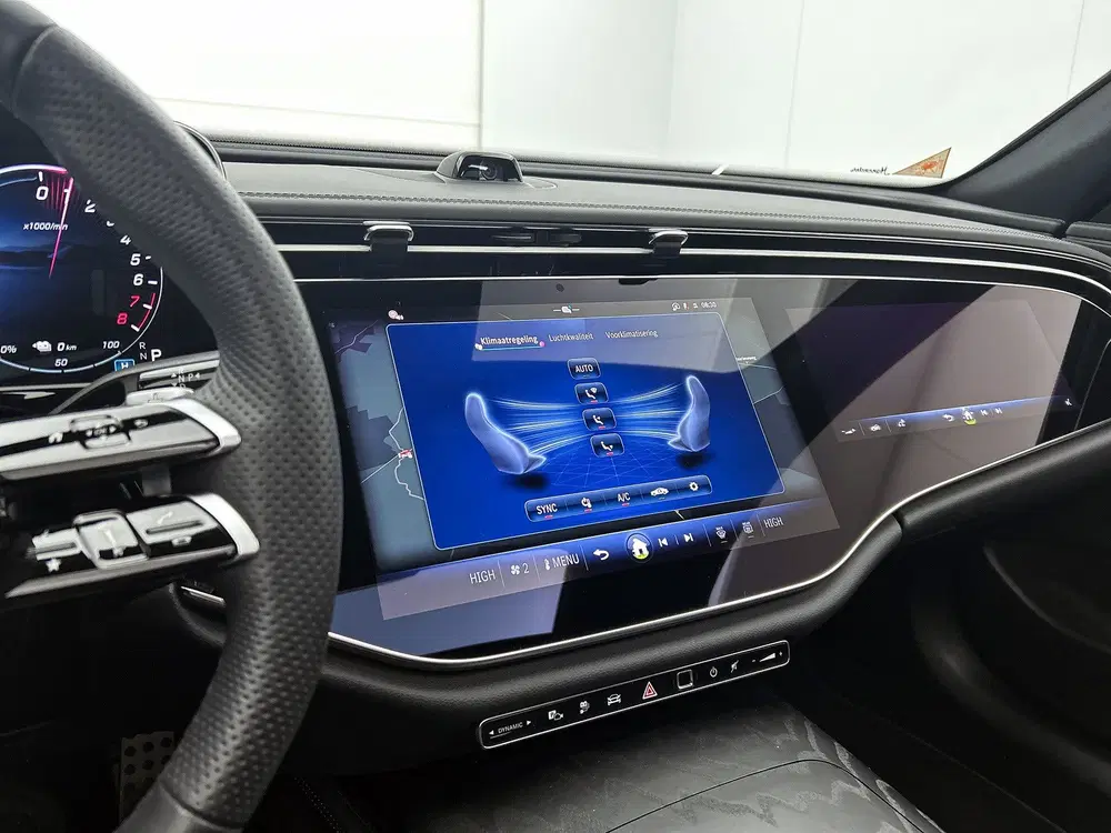 Mercedes-Benz E-Klasse 300 e Sport Edition uit 2025, foto 11