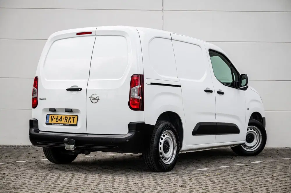 Opel Combo 1.2 Turbo 110pk 3-PRS MARGE uit 2021, foto 2