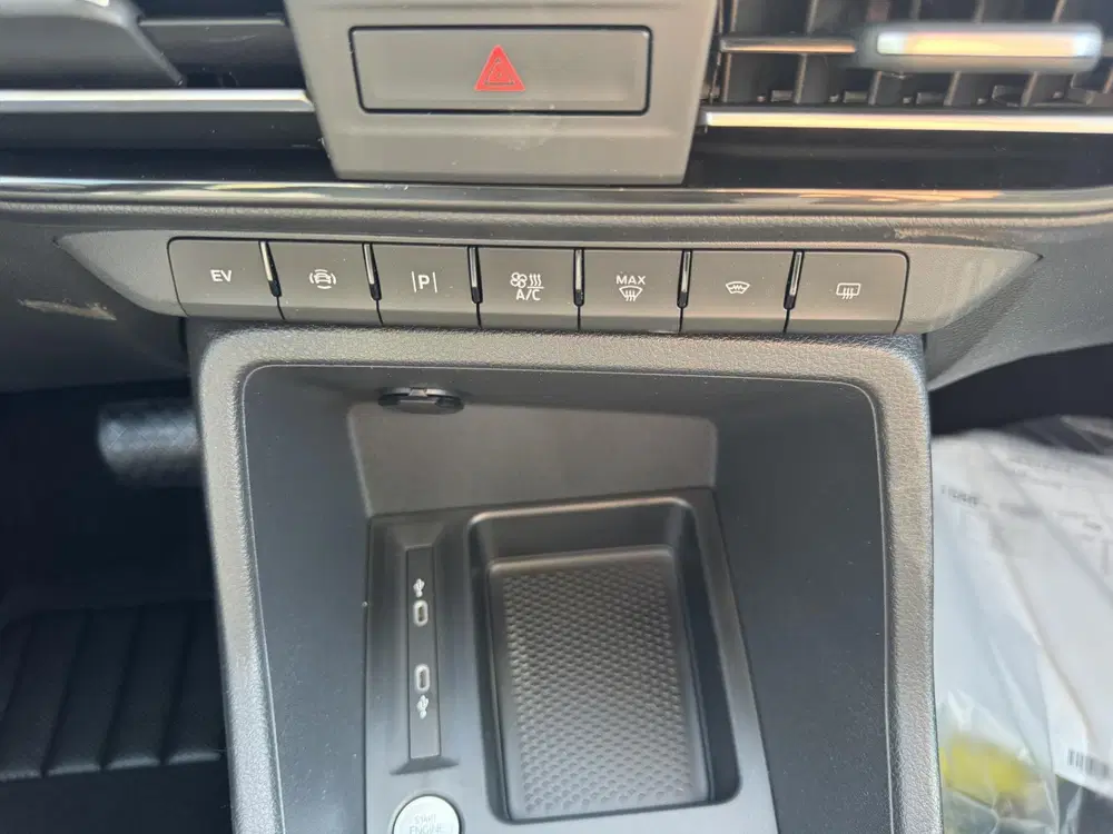 Ford Tourneo Connect 1.5 EcoBoost PHEV L2 Titanium uit 2026, foto 15
